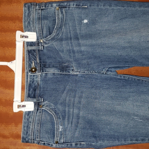 Like New! Simply Vera Wang Ankle Jeans - Picture 2 of 9